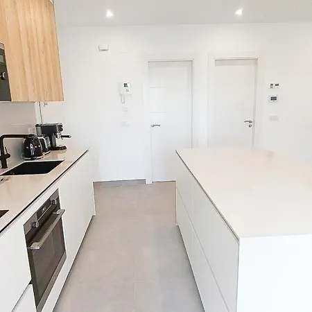 A2502 Sky Hill Modern 3-bedroom In بيت للعطل نيرخا